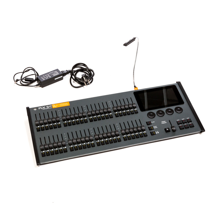 Pupitre FLX S48 — Parcs de matériels scéniques Grand Est