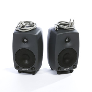 Lot de 2 enceintes amplifiées Genelec 8030A